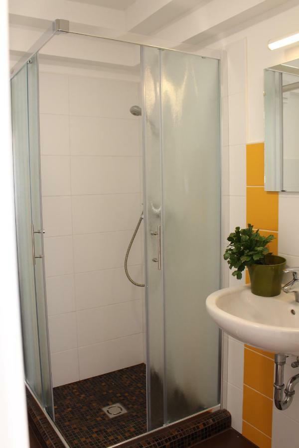 Budasmile Appartment At Buda Castle - Aircon & Free Parking Budapest Extérieur photo