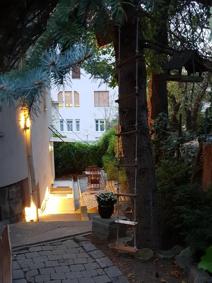 Budasmile Appartment At Buda Castle - Aircon & Free Parking Budapest Extérieur photo